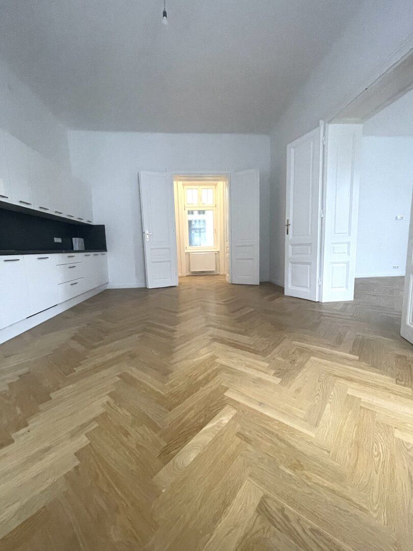 sonnige 3,5 Zimmer Wohnung mit Balkon - in 1130 zu mieten!