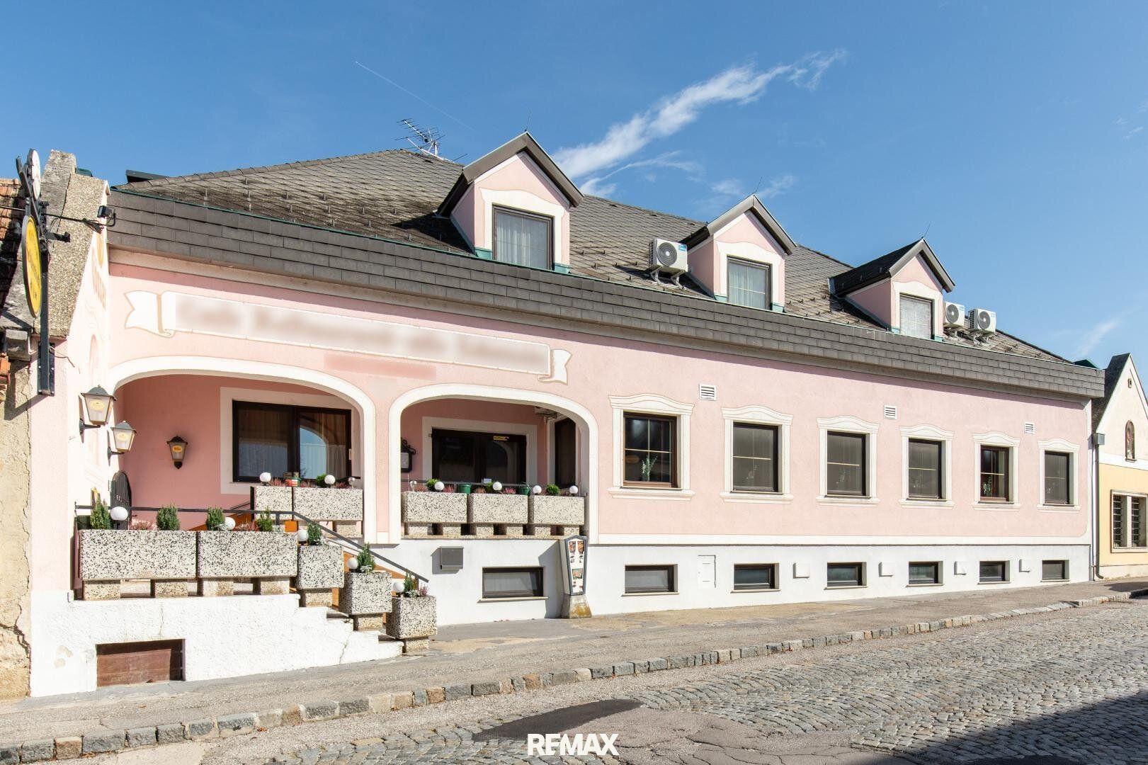 TRADITIONELLE GASTLICHKEIT! Mit Veranstaltungssaal und Fremdenzimmer