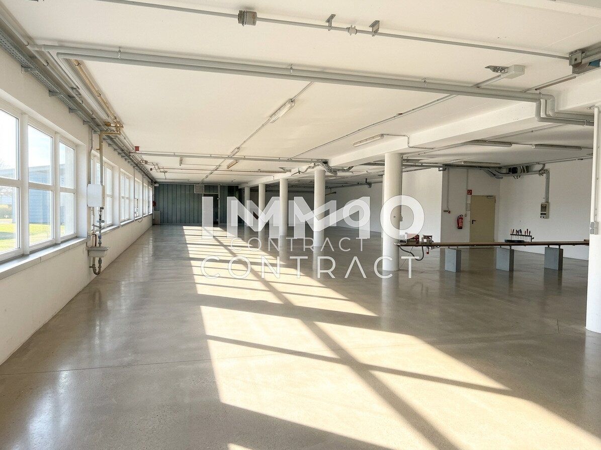 Lagerhalle mit ca. 500 m² Fläche günstig zu vermieten, Raumhöhe ca. 3,2 m, Einfahrtstor ca. 4x3 m. - Ansicht 2