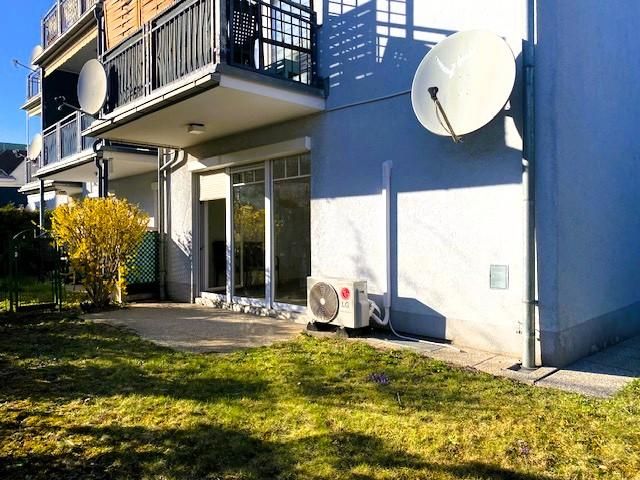 Grüne Oase in Kliniknähe - Erdgeschosswohnung wie neu, mit Carport & Garten!
