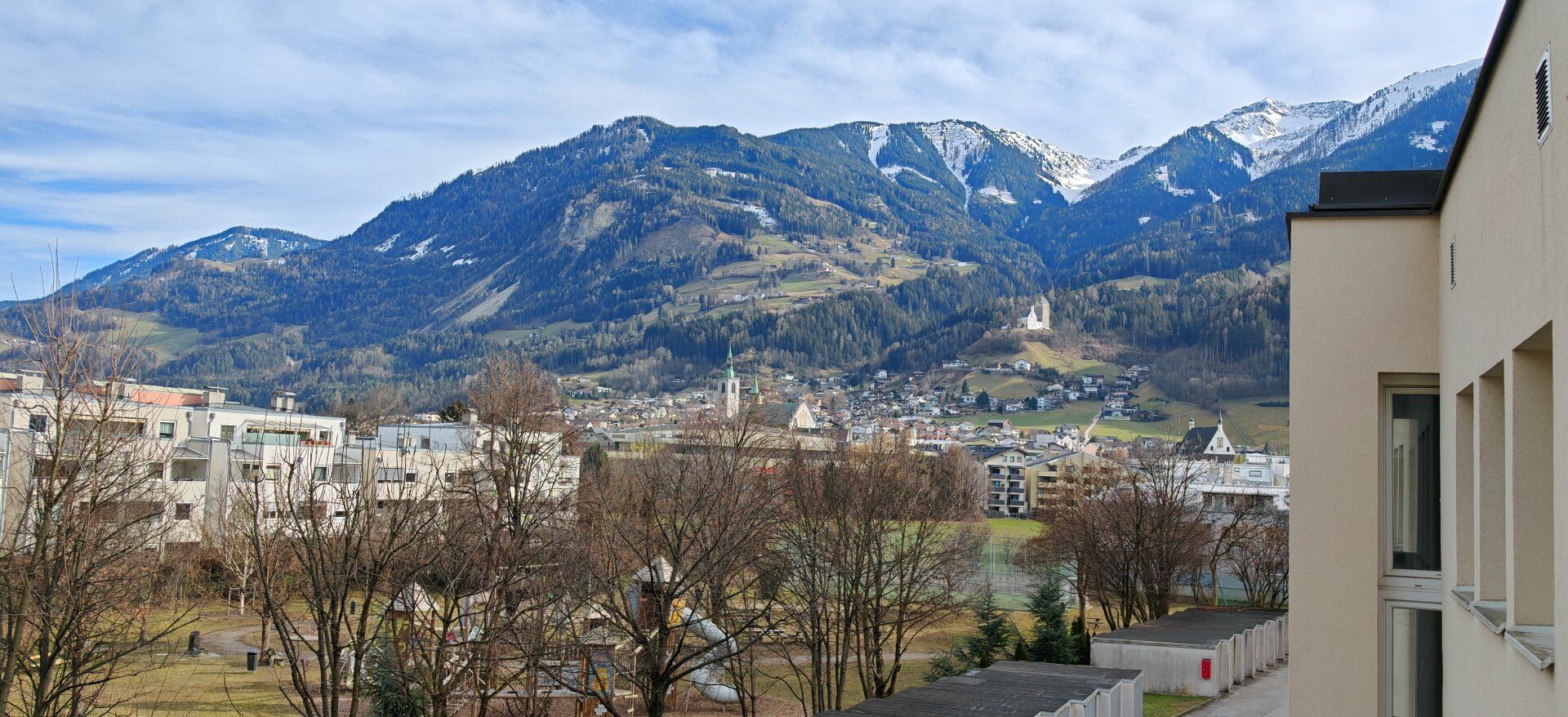 Ab sofort: Renovierte 4-Zimmer-Dachgeschoßwohnung in Schwaz (vermietet) Obj. 10434