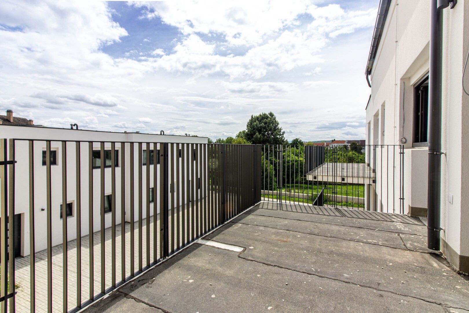 Weitblick am Balkon | Familienwohnung | Neubau-Erstbezug