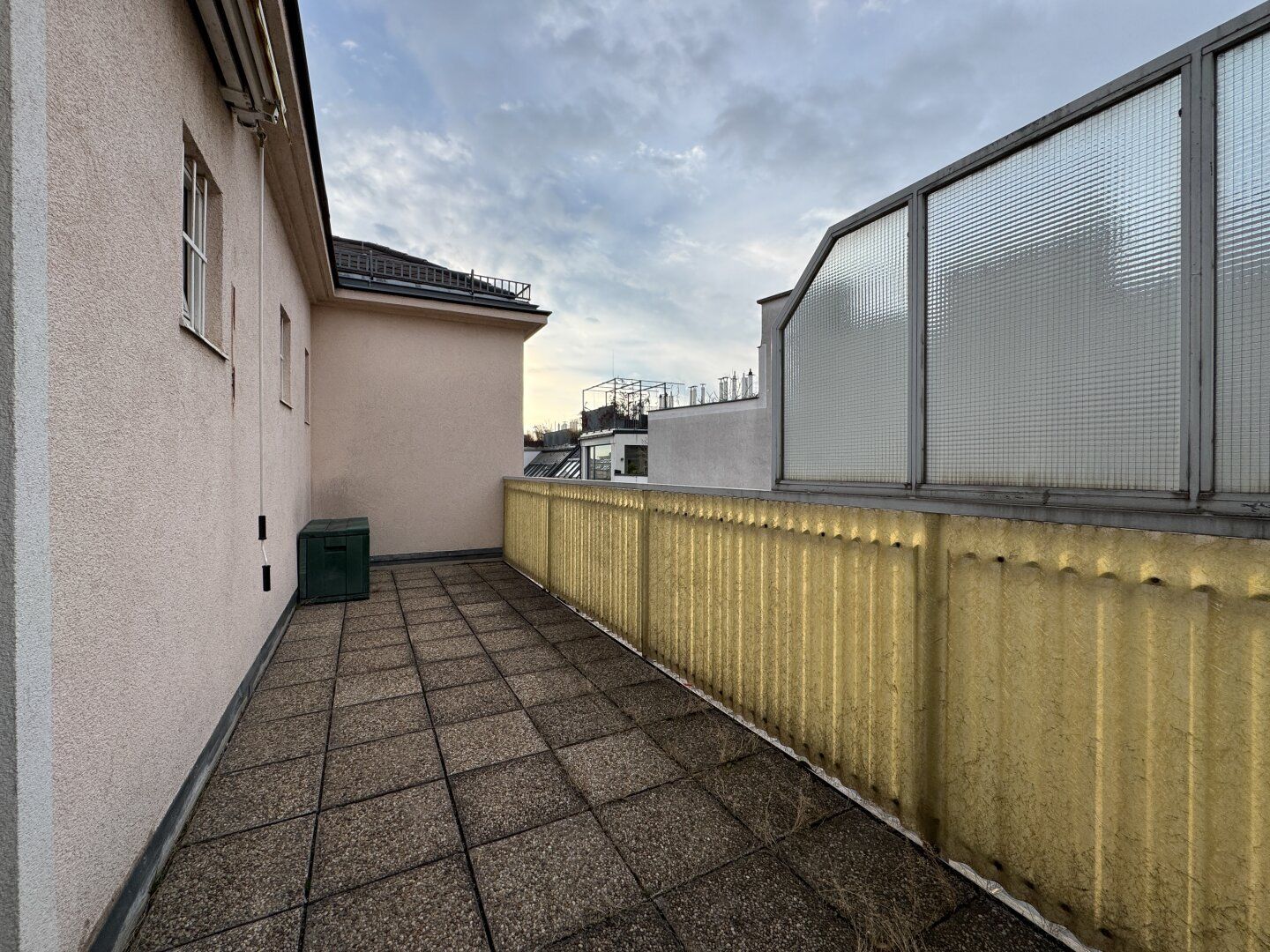 DACHTERRASSE IN ZENTRALER RUHELAGE - nahe Währinger Straße