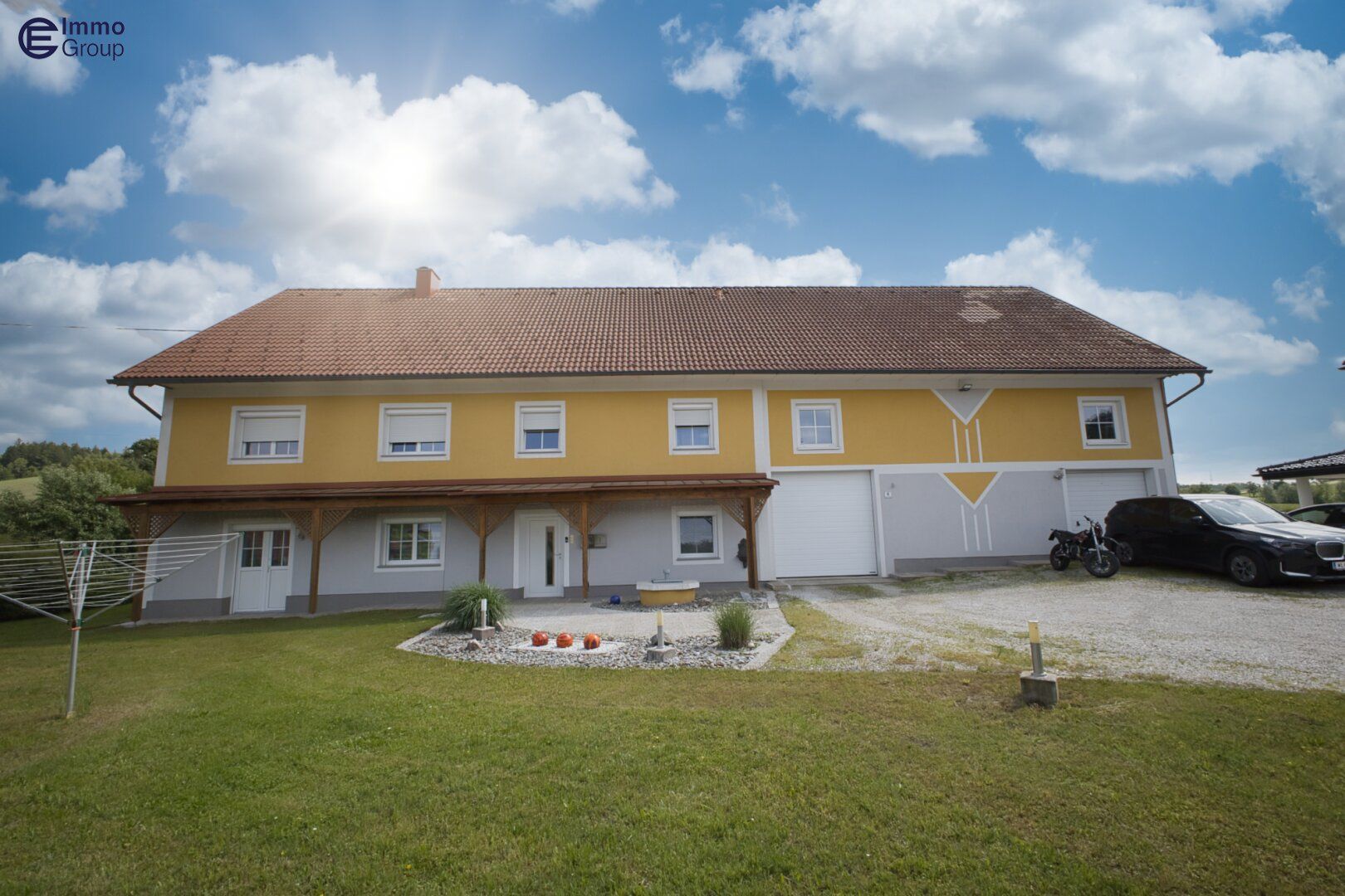 Viel Platz für Ihre Familie - großzügiges Haus mit 2 Wohneinheiten, moderner Ausstattung & Gartenidylle