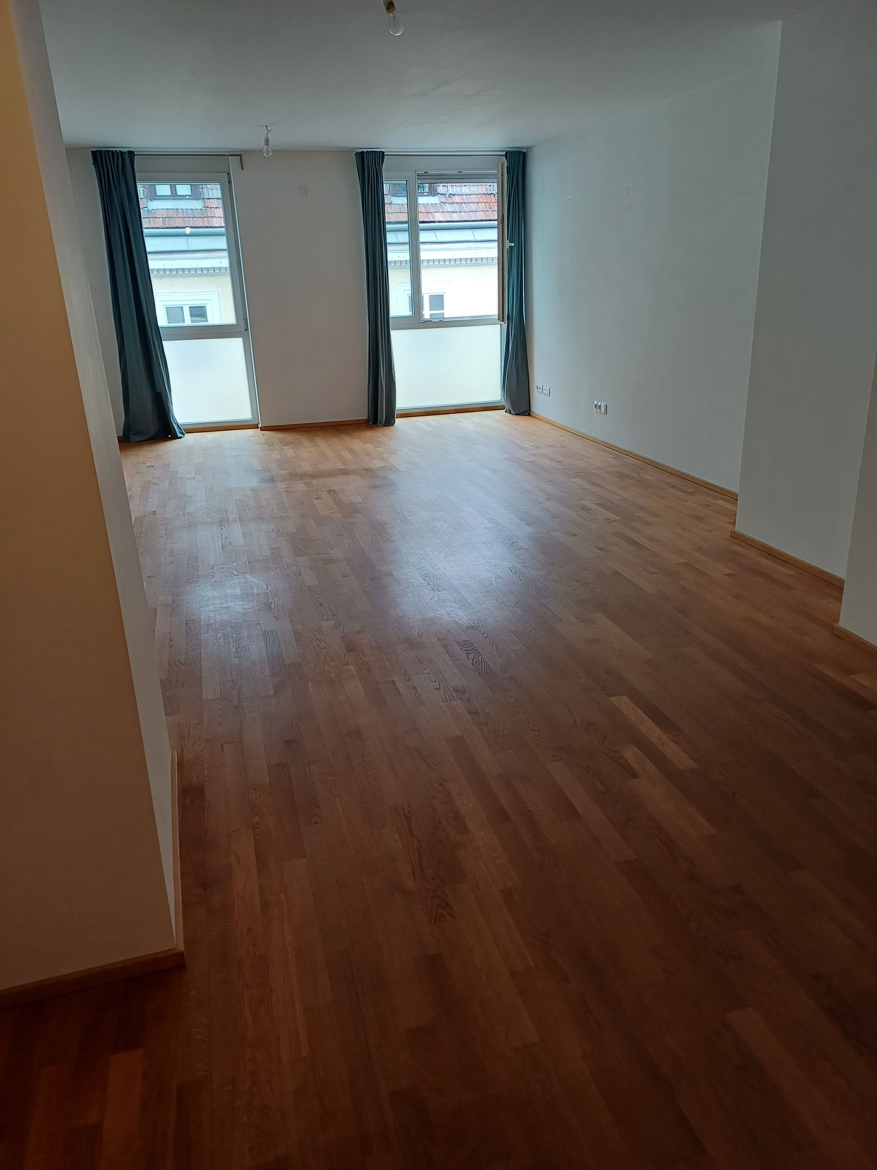 Neuwertige 3-Zimmer Wohnung Nähe Karmelitermarkt