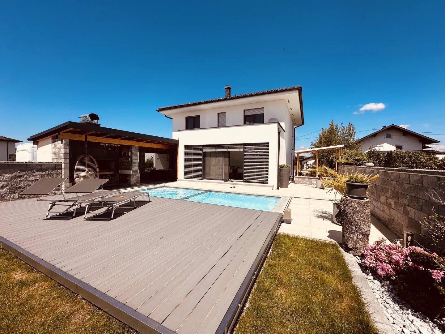 Einfamilienhaus mit Wohlfühlfaktor - Pool, Terrasse, Garten     ‍♂️