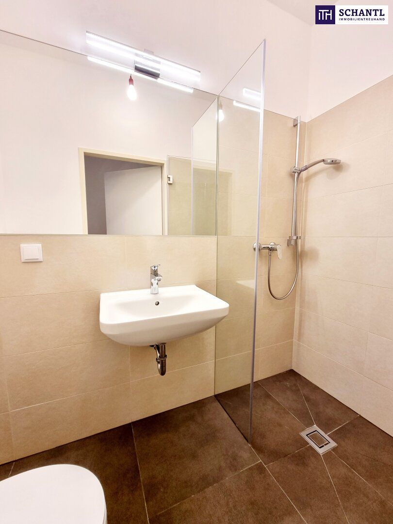 Hoch hinaus mit Ihrer Investition - DG-Neubau in Traumlage! WOW! Die perfekte City-Wohnung mit der U-Bahn um´s Eck! Beste öffentliche Anbindung + Wunderschönes Altbauhaus + TOP Infrastruktur! Jetzt zugreifen! - Altro
