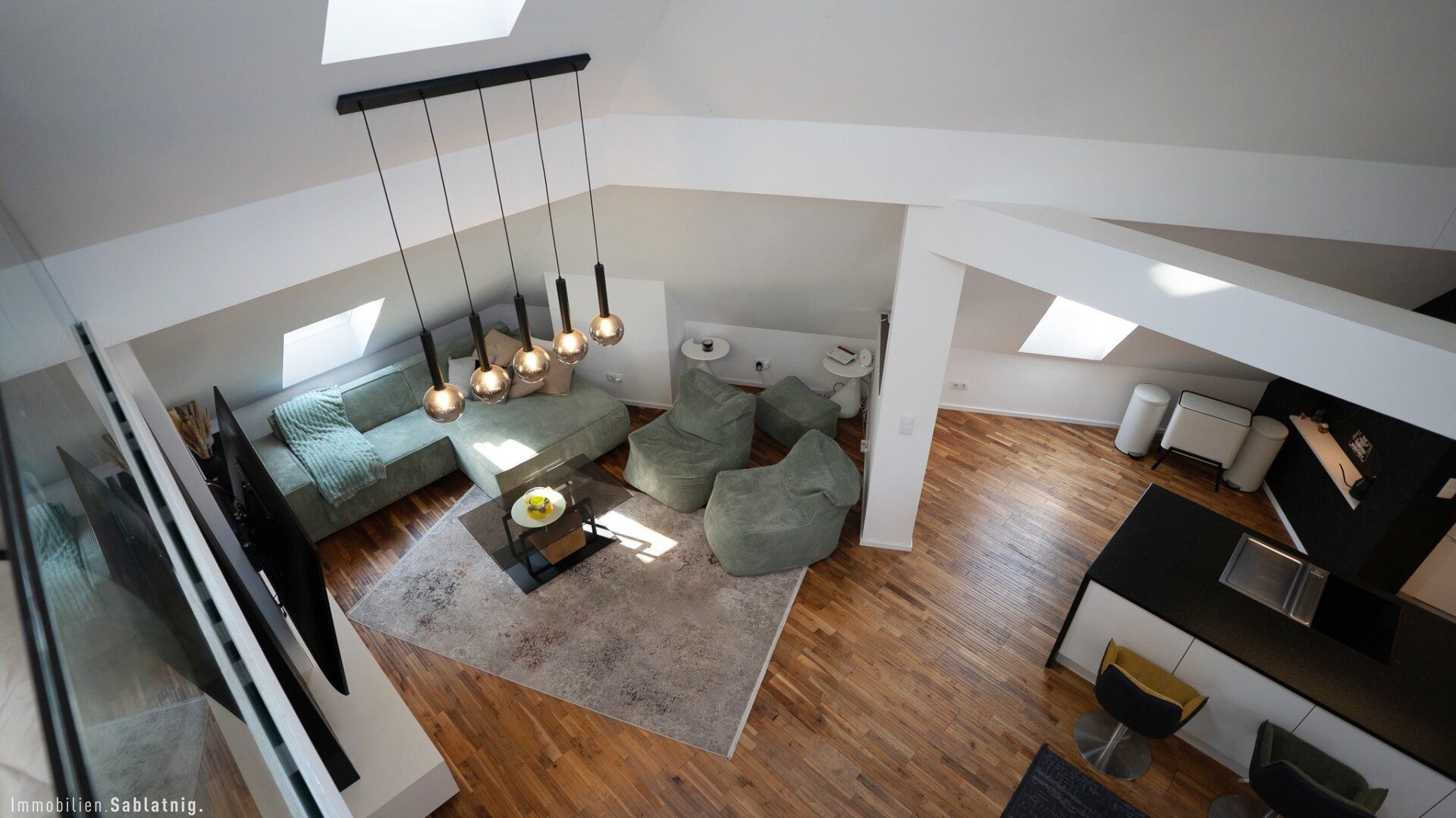 PENTHOUSE DER EXTRAKLASSE! 230m² Wohnluxus mit Galerie & Traumterrasse!